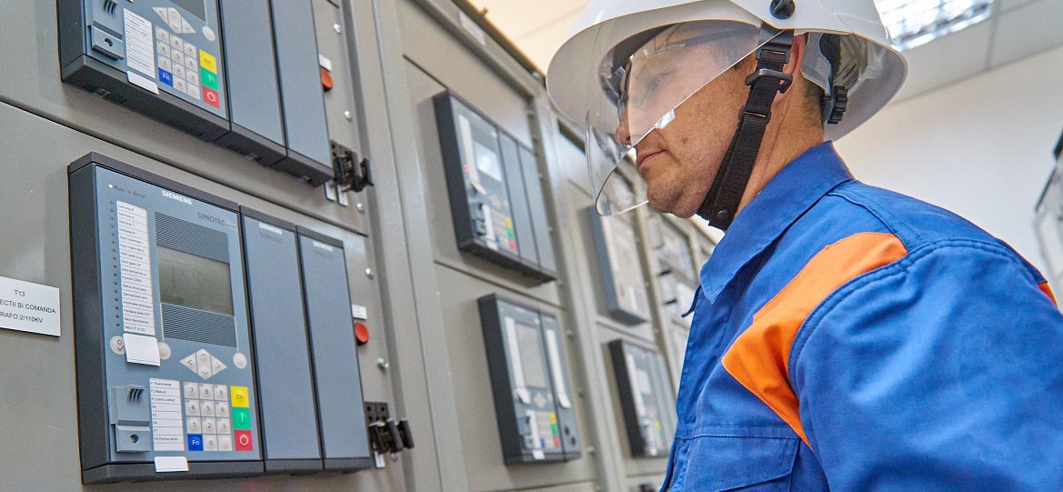 The Essentials of Relay Protection and Control in Power Systems