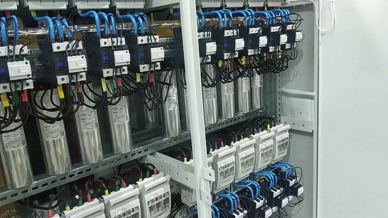 AC Circuits Analysis: Real, Reactive and Complex Power Calculation