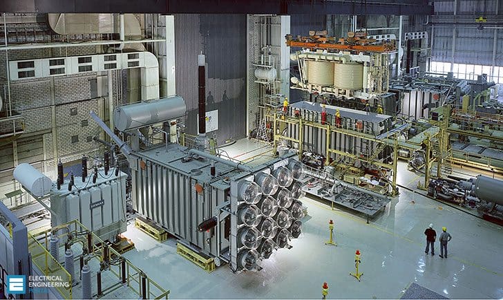 SIEMENS - View of the main production hall of the Nuremberg transformer plant.