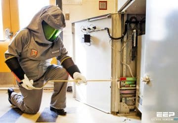 Safety operations on medium voltage switchgear