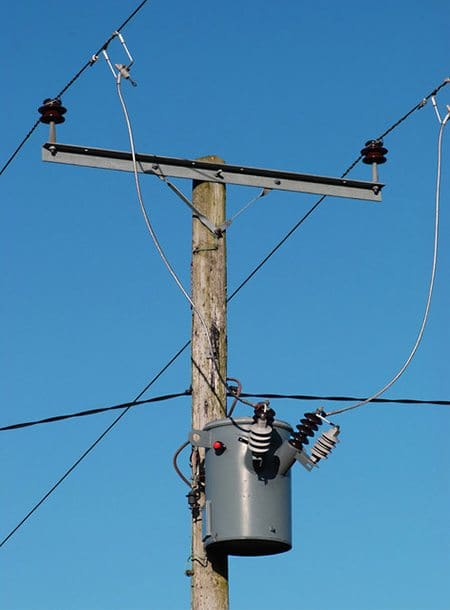 240V distribution pole-mounted transformer