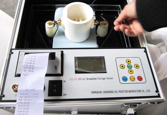 Dielectric strengther / transformer oil tester