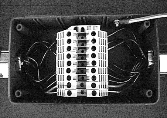 Spliced cable using junction box