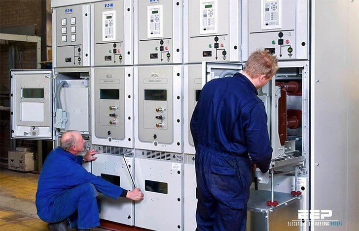 Should you choose fixed or withdrawable medium voltage switchgear?