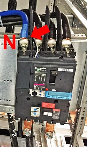 The neutral conductor pole is to the left (Compact NSX 100N circuit breaker by SCHNEIDER ELECTRIC)