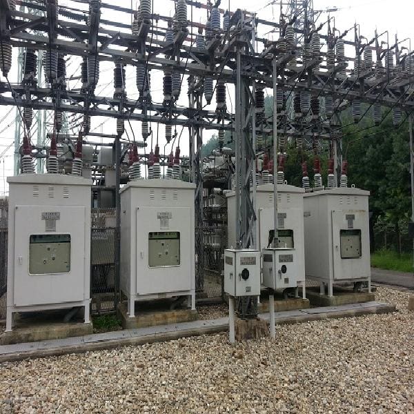 33 kV outdoor vacuum circuit breakers