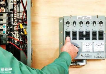 How to install a manual transfer switch for backup system in 16 steps