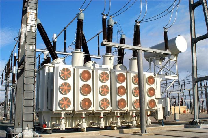 450 MVA auto-connected system inertie transformer