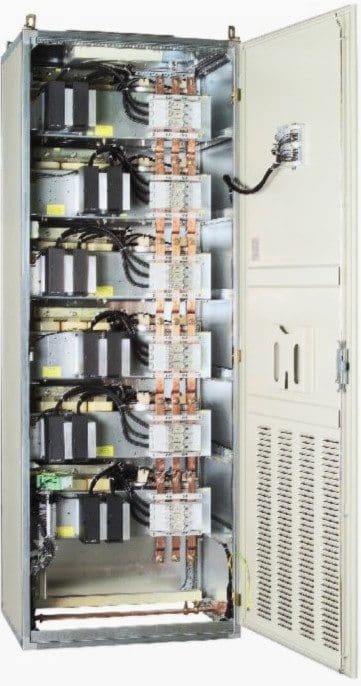 Thyristor switched power factor correction