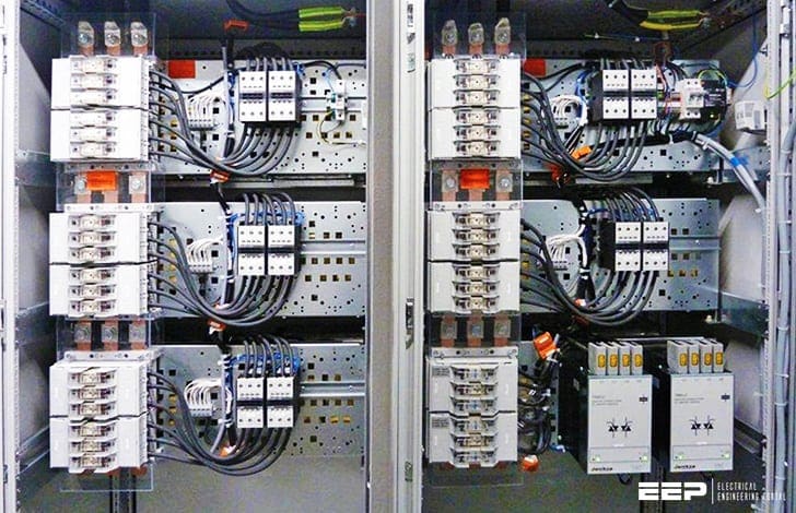 Installing and setting into operation of automatically controlled compensation bank