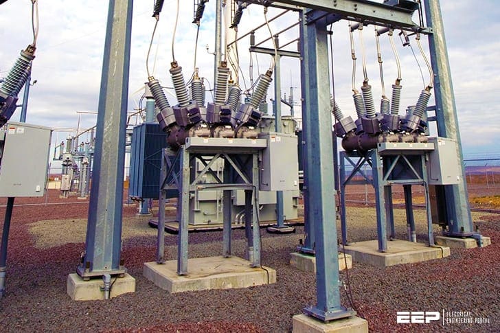 High voltage circuit breakers