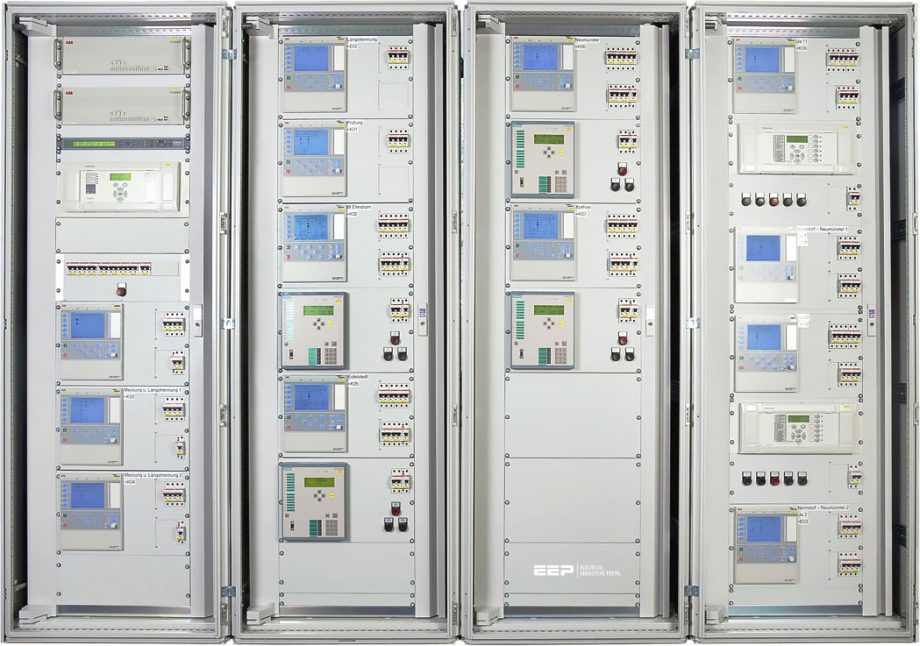 Earth fault protection in a solidly (effectively) earthed high voltage power systems