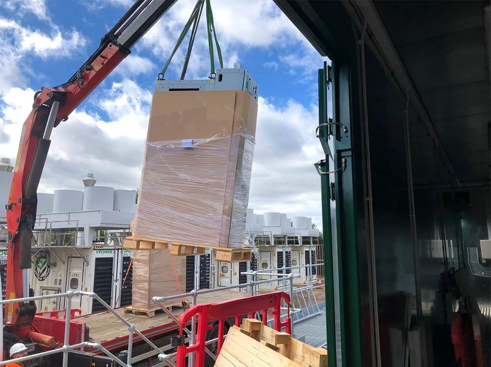 Lifting the MV cubicle from the truck