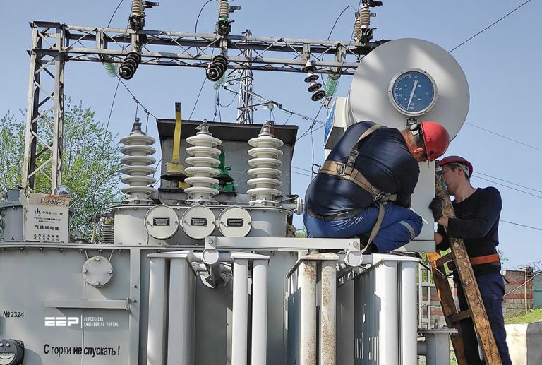 Distribution transformer guide: Installation, commissioning, operation ...