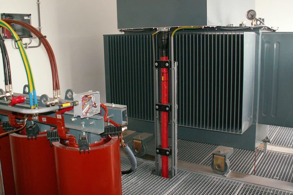 Both types installed in the same room: dry-type and oil-filled transformers