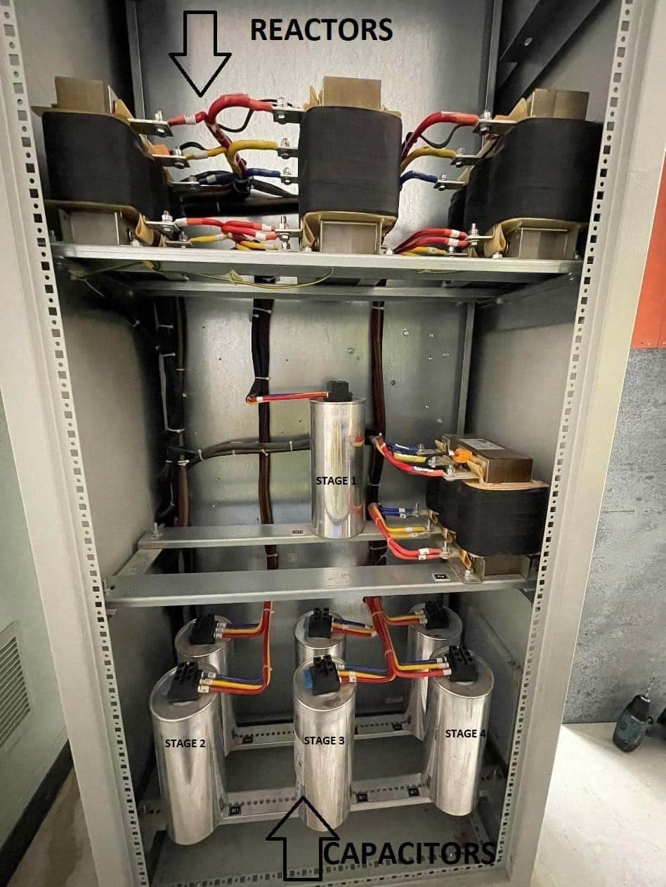 Connection of Capacitors and Reactors in a Capacitor Bank