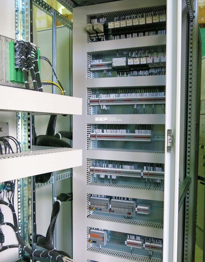 Often wrongly interpreted: Terminals, isolating links and bars in wiring diagrams and schematics