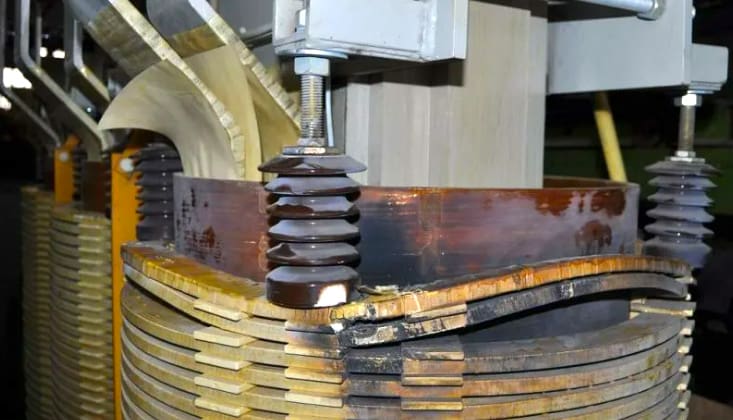 Transformer winding damaged by short circuit tension