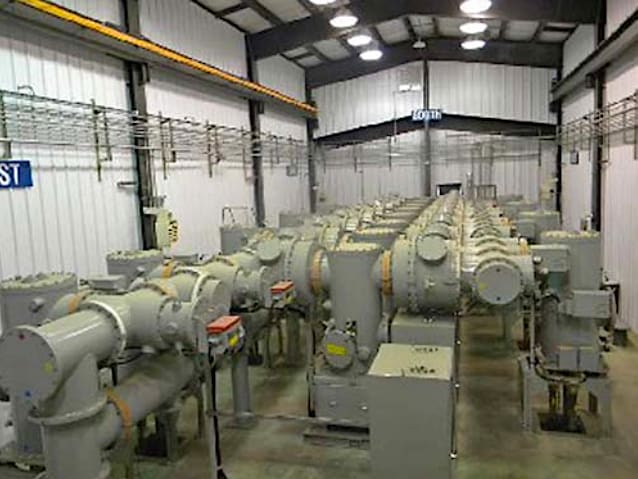 Three-phase insulated active bus duct