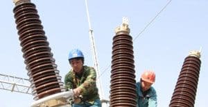 Bushing current transformer installation