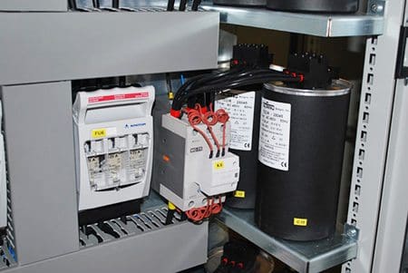 Capacitor banks in low voltage switchgear