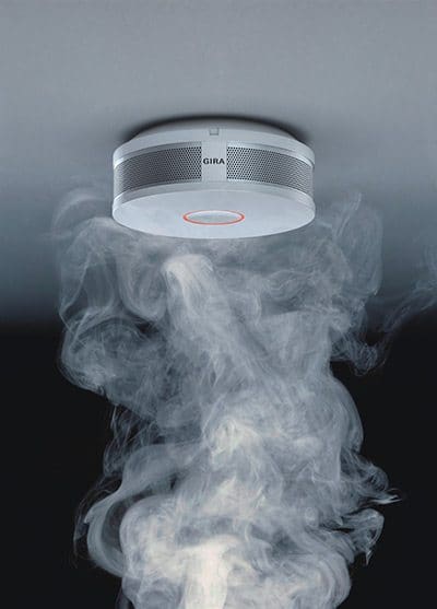 Combination smoke alarm/detector