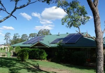 Solar panels, connected to grid or offline?