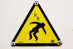 The electric shock sign in France