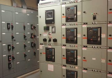 Types of electrical power distribution systems